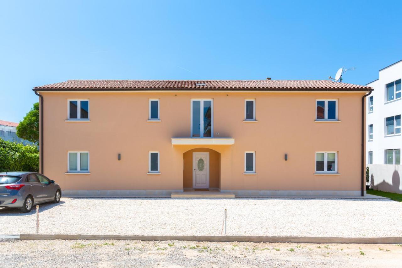 Villa Suzy Medulin Bagian luar foto